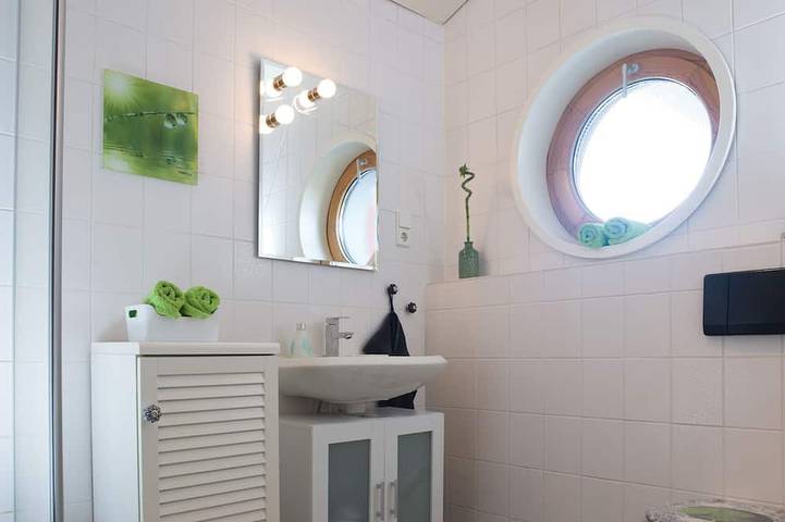 Ganze Wohnung, Beautiful, bright apartment right on the rocky hiking trail in Losheim am See, Saar-Nahe-Bergland