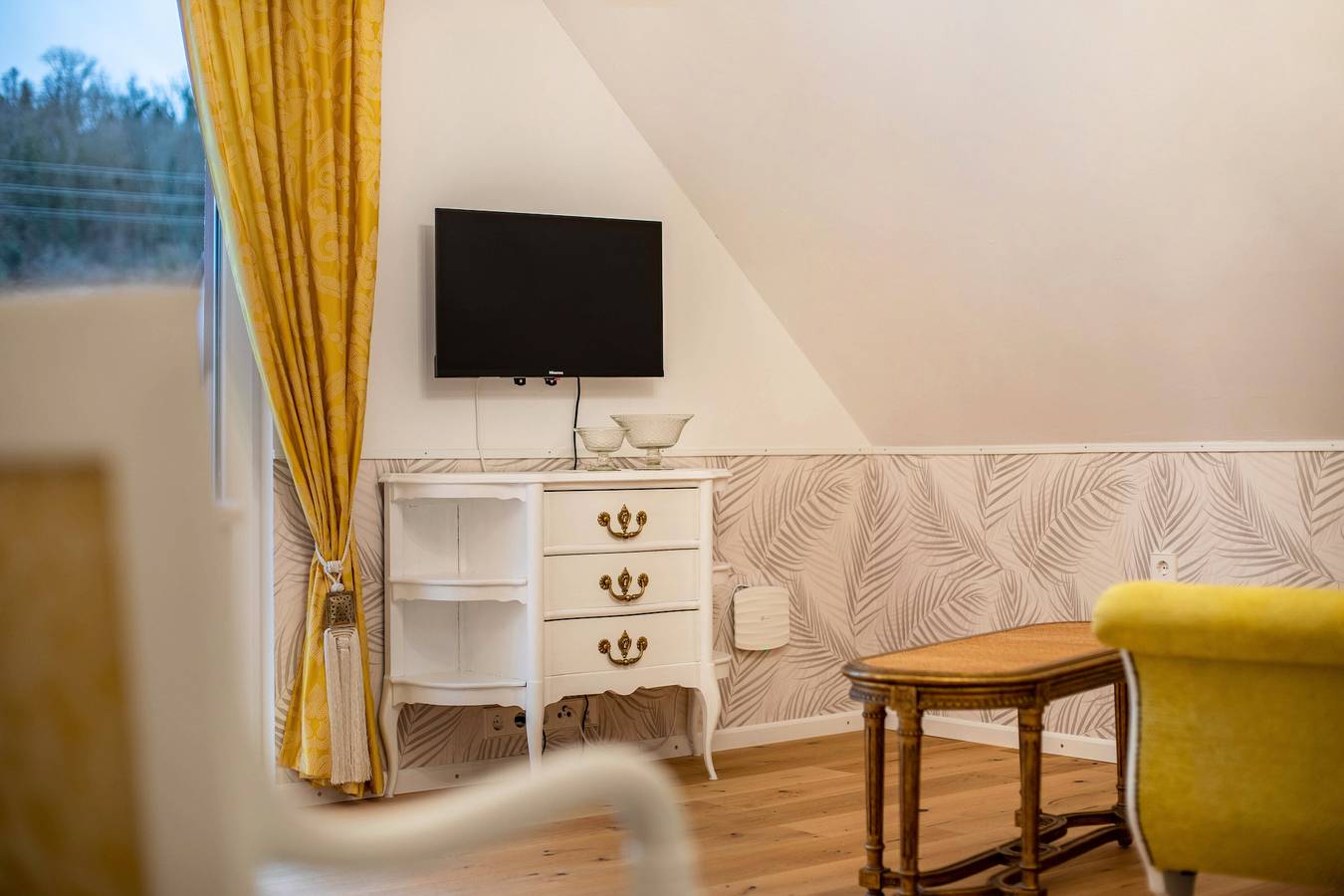 Ganze Wohnung, Ferienwohnung 'Veilchen' mit Gemeinschaftsgarten, Balkon und Wi-Fi in Vogtsburg im Kaiserstuhl, Kaiserstuhl