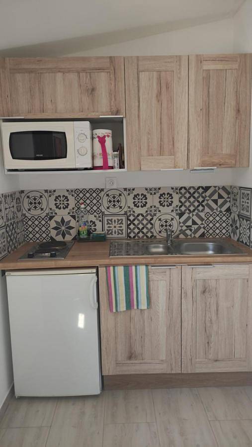 Gîte pour 2 personnes, avec vue et jardin à Cheval-Blanc - 3