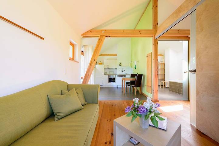 Ferienwohnung für 2 Personen, mit Balkon und Garten in Chorin