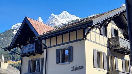 Gîte pour 8 personnes, avec balcon à Champéry