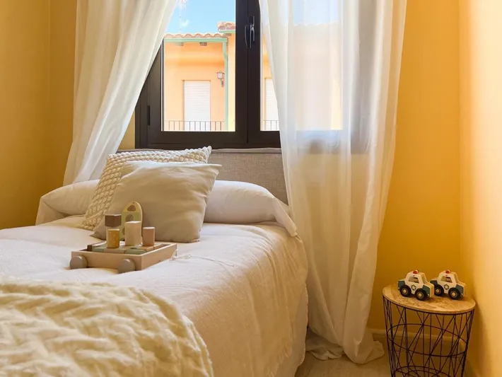 Apartamento de vacaciones para 6 personas, con jardín además de piscina y vistas, Se admiten mascotas - 1