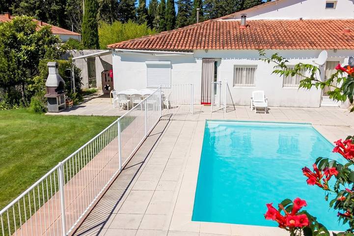 Villa für 8 Personen, mit Terrasse und Garten - 1