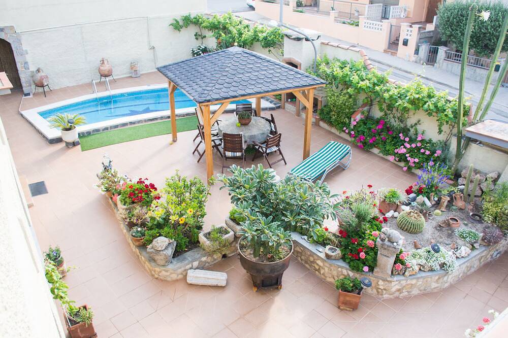 Entire apartment, Spacious and bright apartment on the Costa Brava, landscape of the painter S. Dalí in Castelló d'Empúries, Upper Empordà
