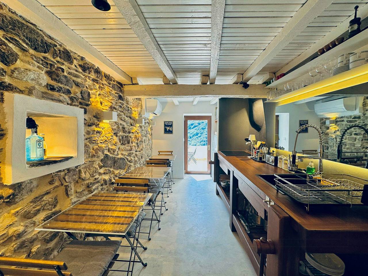 Casa in pietra ristrutturata ad Apricale con bagno turco in Apricale, Alpi Liguri