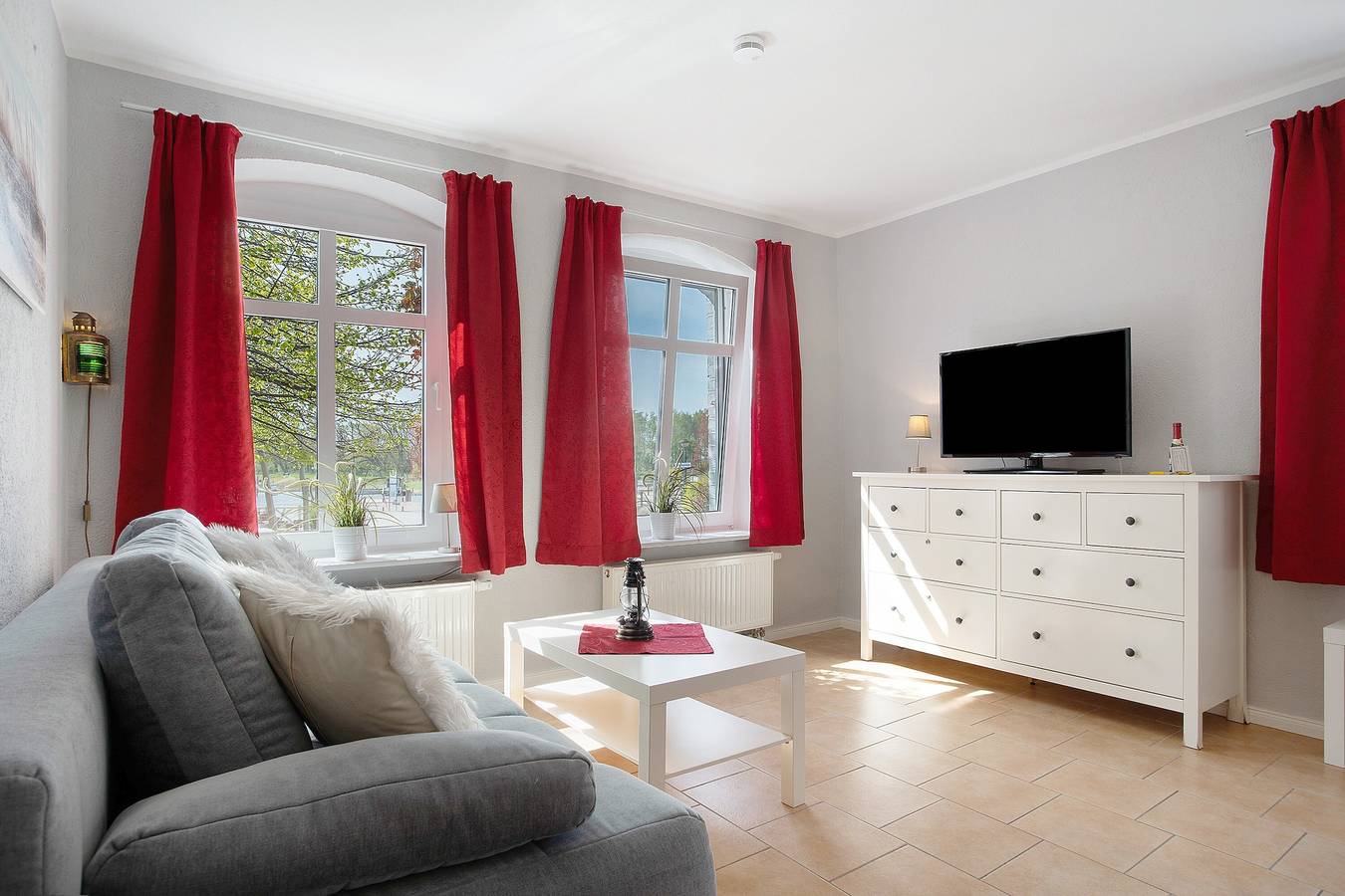 Ganze Wohnung, Ferienwohnung Kapitaensferienhaus Hafenblick mit Gemeinschaftsterrasse und Wlan in Schaprode, Rügen