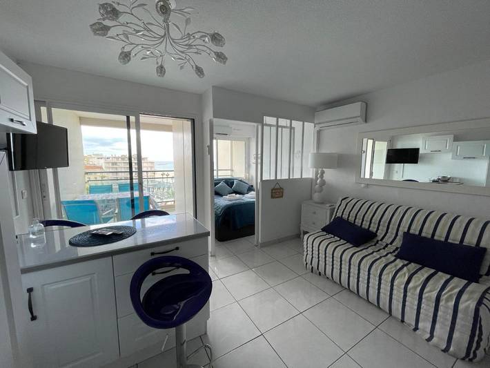 Gîte pour 4 personnes, avec terrasse et vue, animaux acceptés dans Casino Du Canet En Rousillon - 3