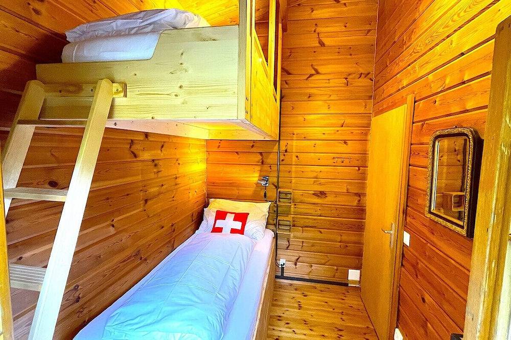 Swisshut Stunning Views Alps & Lake - Chalet Emmit in Sigriswil, Meer van Thun