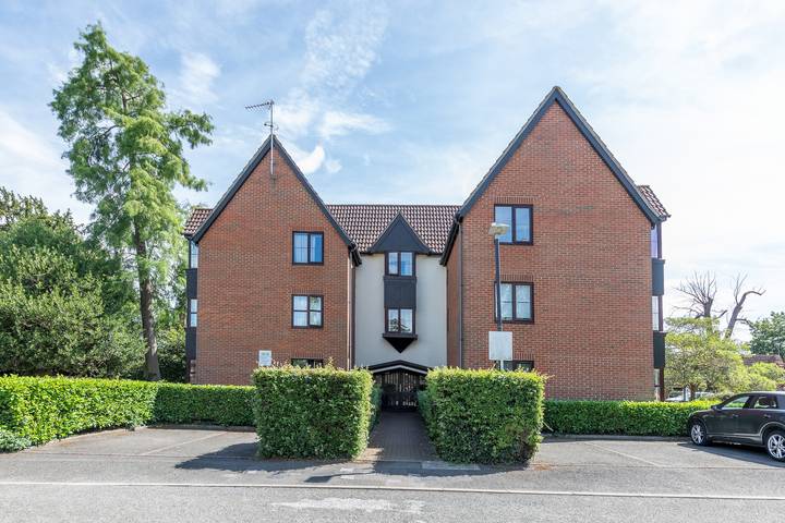 Apartamento entero, Quiet Green&Peaceful Home Near Reading University - Pass the Keys in Reading, Berkshire