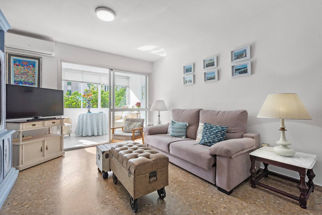 Apartamento entero, Apartamento de 110 m² en El Palo con vistas al mar, Wi-Fi y aire acondicionado, parking in Playa del Palo, Málaga