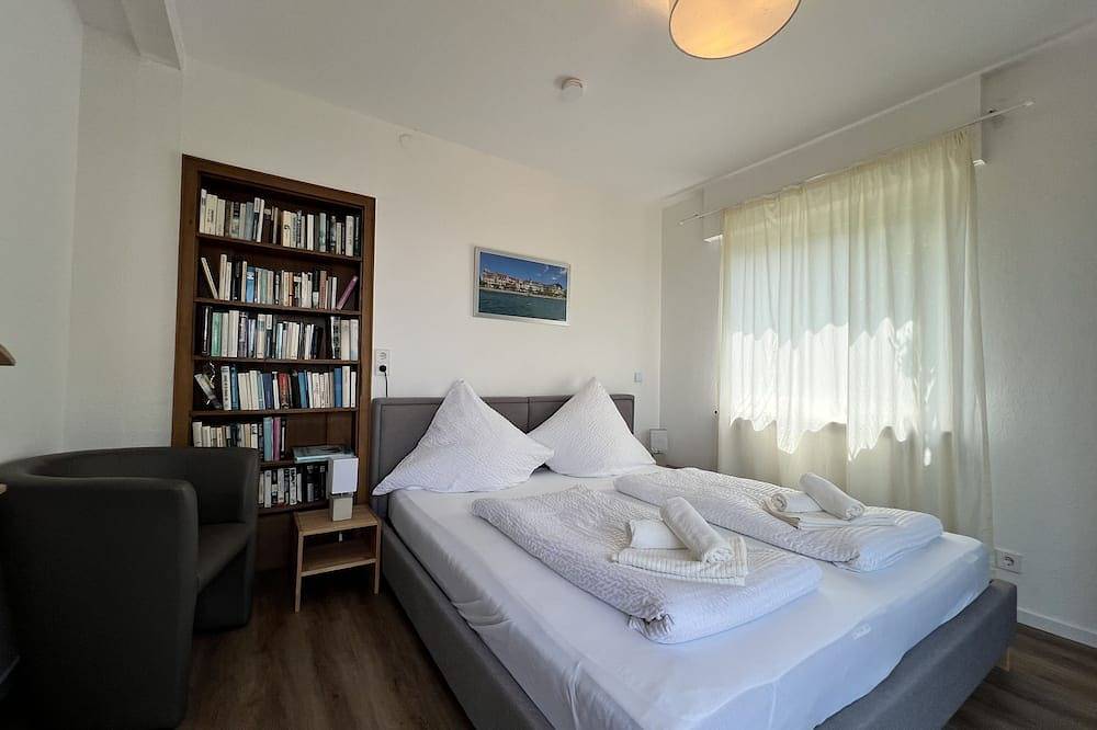 Ferienwohnung Wellnesshütte mit Whirlpool - Überlingen-Nußdorf in Überlingen, Region Bodensee-Oberschwaben