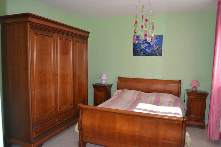 Location de vacances pour 6 personnes, avec jardin et terrasse à Saint-Jean-de-la-Rivière - 3