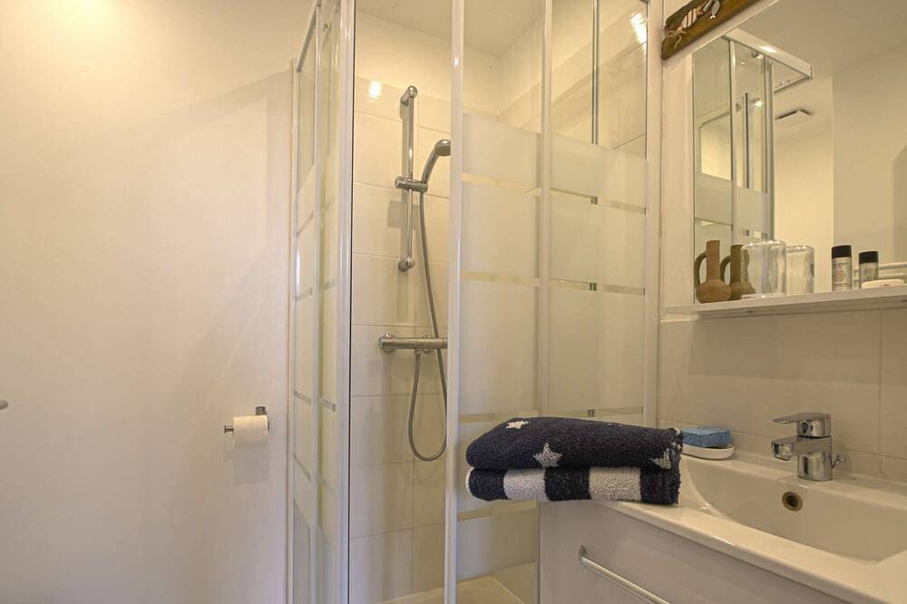 Appartement entier, Studio cosy s/cour près des Maisons Satie et Ste Catherine - Studio Le Bois Flotté ★★★★ in Honfleur, Région de Lisieux