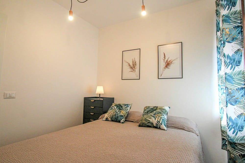 Ganze Wohnung, Schöne Wohnung für 5 Gäste mit Pool,  W-Lan, Tv, Balkon und Haustiere erlaubt in Molina di Ledro, Ledro