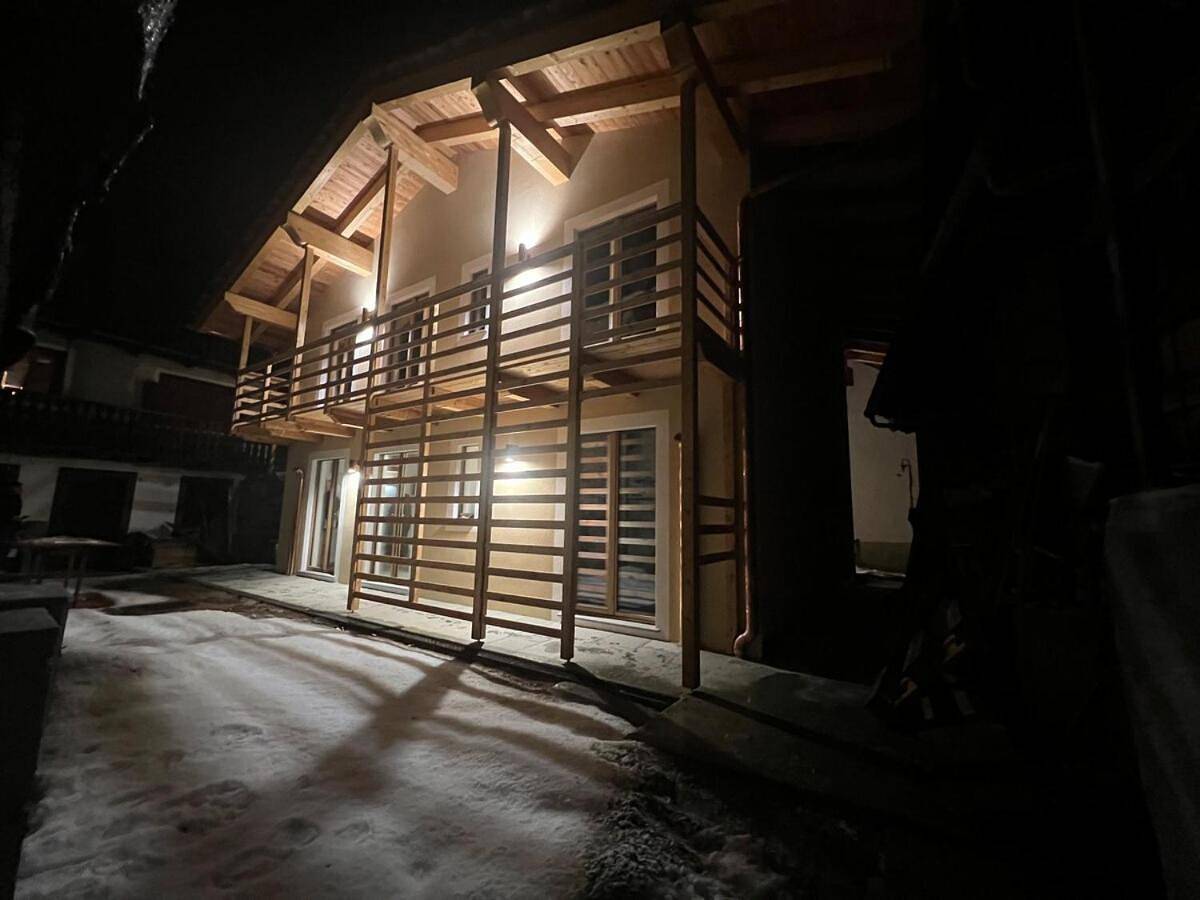 Appartement entier, Maison Ginclo' in Champoluc, Ayas