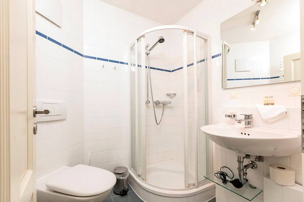 Villa Strandperle, Apt. 03 - nur 20m zum Strand, Toplage - Whg. 03 in Ostseebad Binz, Binz