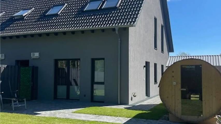 Ferienhaus für 10 Personen, mit Garten und Sauna sowie Terrasse in Neustadt in Holstein - 2