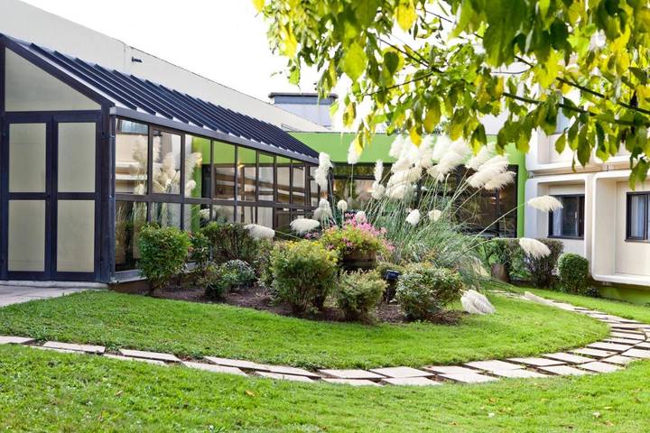 Hôtel pour 2 personnes, avec jardin et terrasse, animaux acceptés à Chalon-sur-Saône - 4