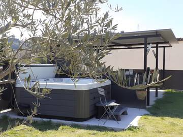 Cottage pour 2 personnes, avec jardin et jacuzzi, animaux acceptés à Saint-Martin-d'Ardèche