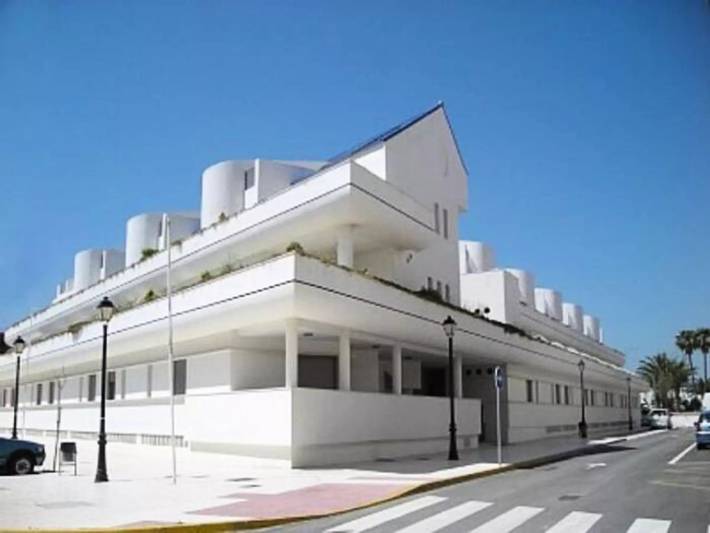 Chalet para 6 personas, con terraza y piscina - 1