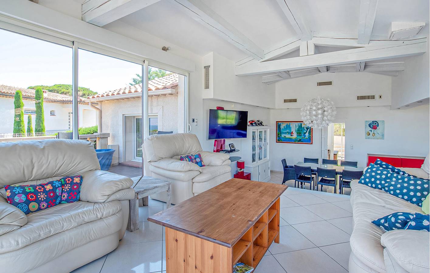 Appartement de luxe avec vue sur la mer, piscine et parking in La Nartelle, Sainte-Maxime