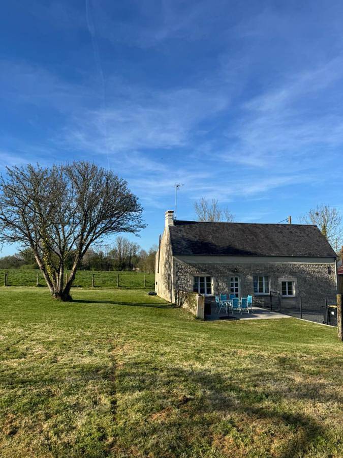 Location de vacances pour 6 personnes, avec jardin et vue à Colombières