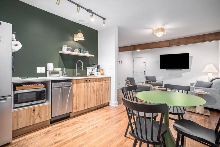 Cabin rentals and lodges for 6 people, with pool in Michigan