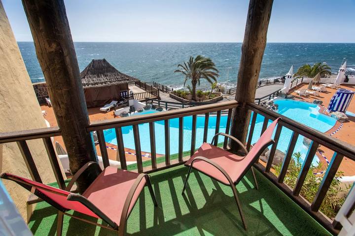 Ferienwohnung für 4 Personen, mit Balkon und Pool in Playa del Águila - 3