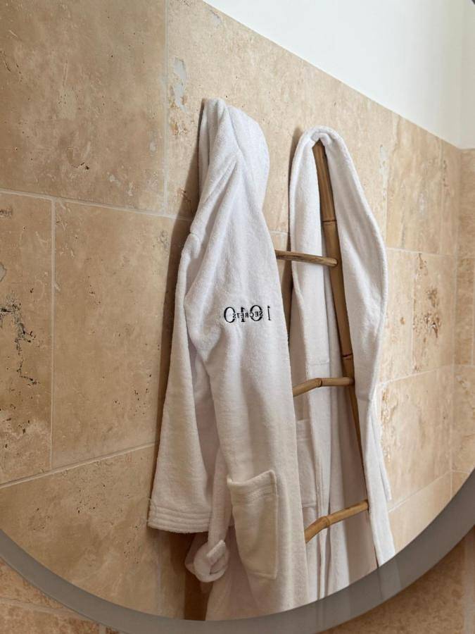 Hôtel pour 2 personnes, avec jacuzzi et jardin à Bezouce