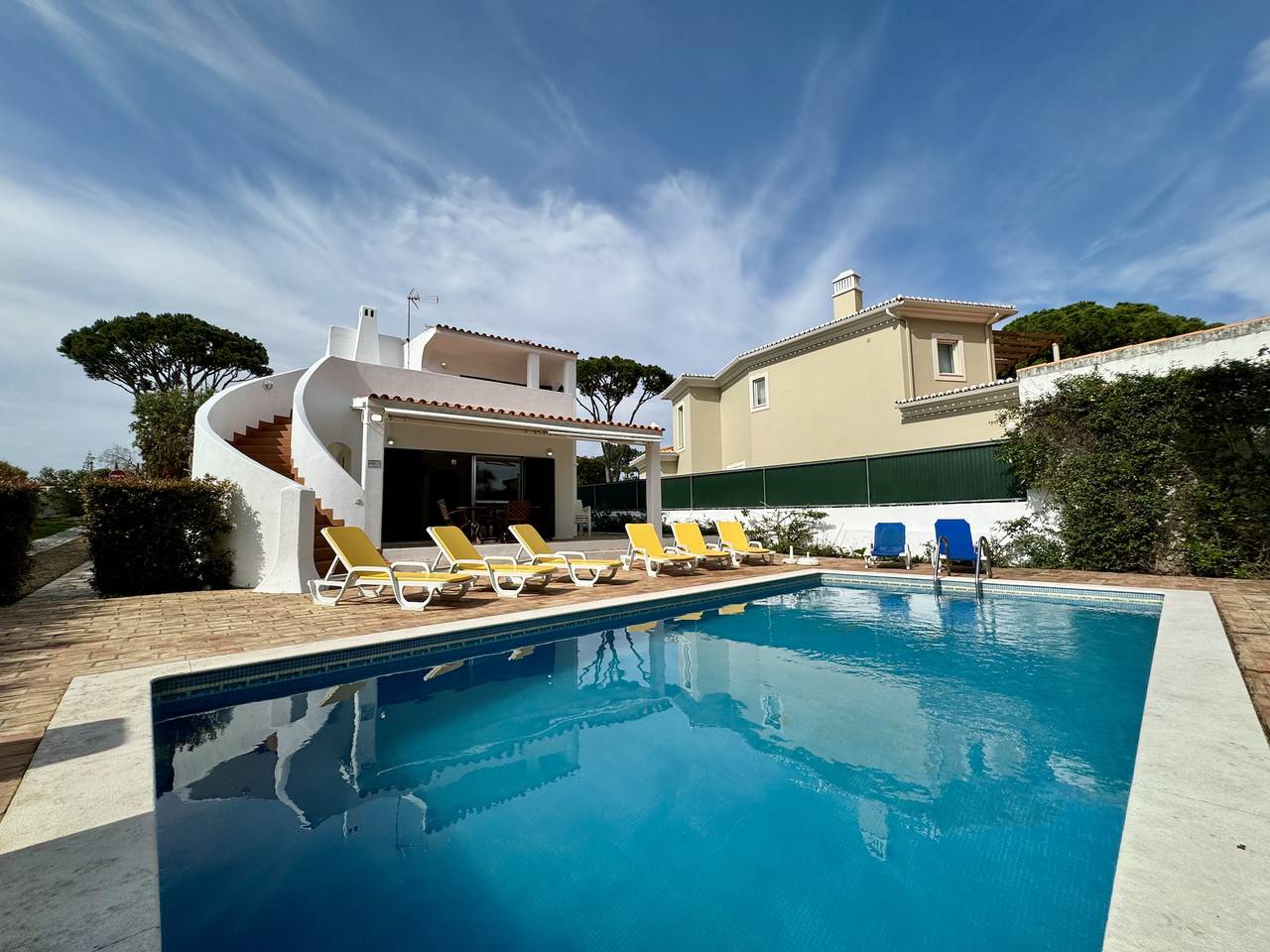 Vilamoura Ocean Villa With Pool in Quarteira, Faro Distrikt
