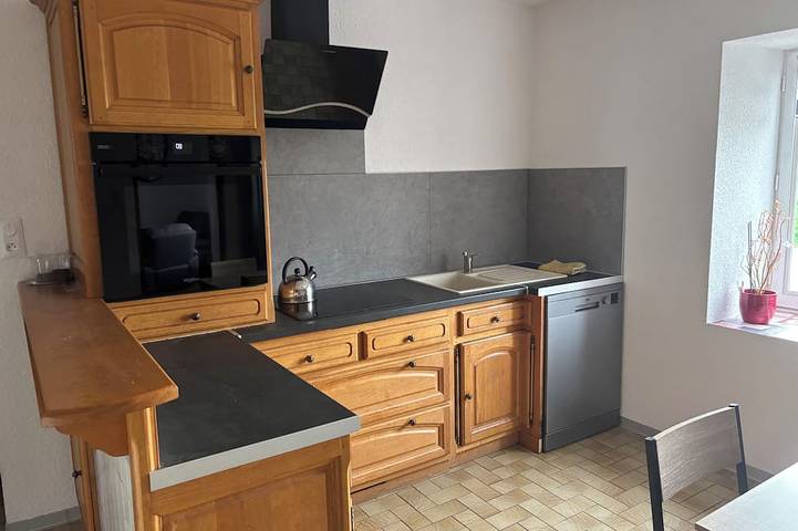 Location de vacances pour 7 personnes, avec Jardin à Esboz-Brest