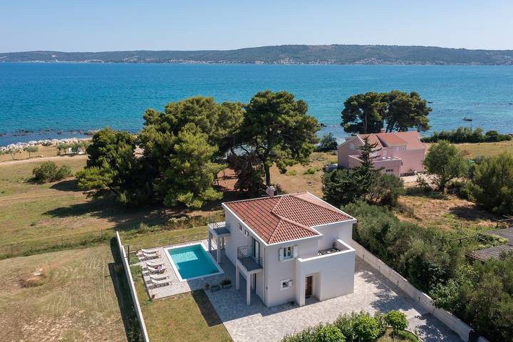 Ferienhaus für 8 Personen, mit Garten und Pool