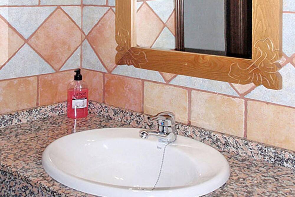 Awesome home in Malaga with house a panoramic view in Campanillas, Almogía