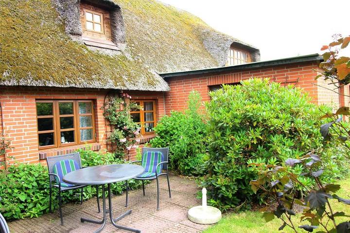Ferienwohnung für 4 Personen, mit Ausblick und Garten sowie Terrasse, mit Haustier in St. Peter-Ording - 2