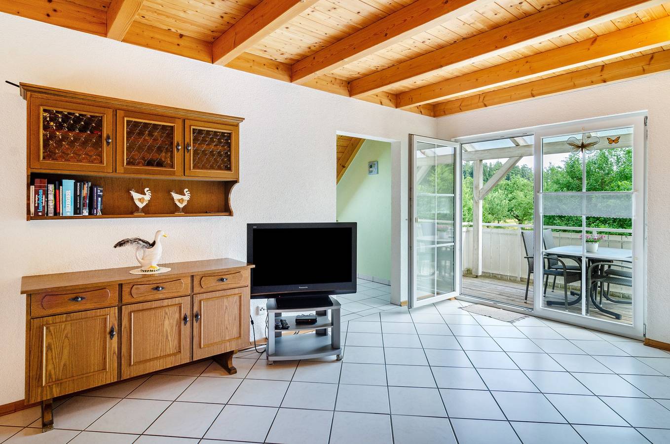 Ganze Wohnung, Ferienwohnung "Beutenmühle Straussenfarm Dach" mit Gemeinschaftsgarten und Balkon in Owingen, Region Bodensee-Oberschwaben