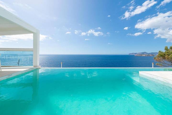 Ferienhaus für 8 Personen, mit Whirlpool und Terrasse sowie Pool und Sauna in El Toro