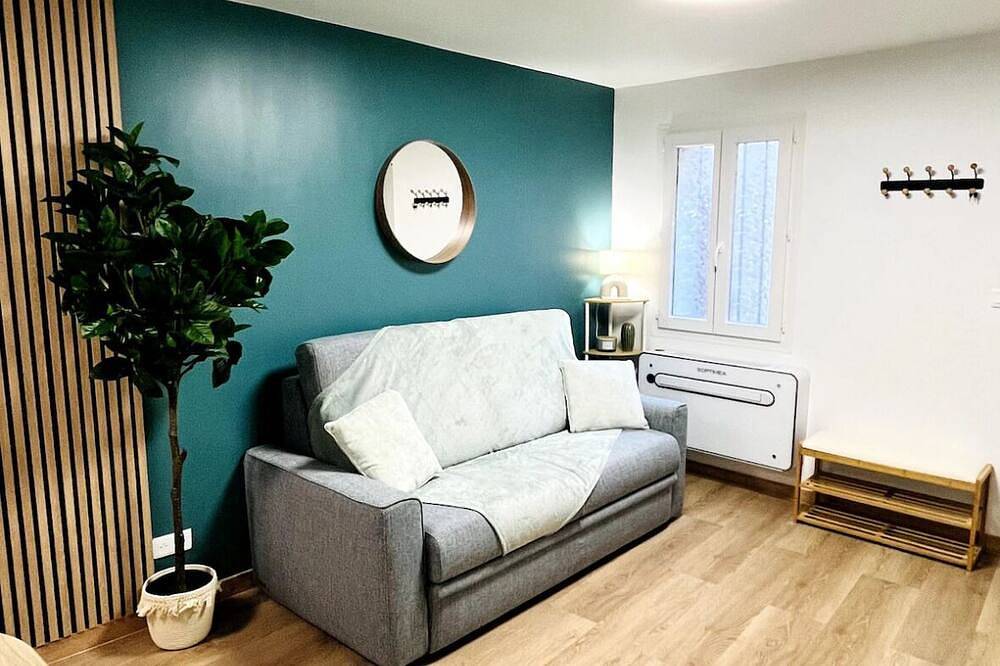 Apartamento entero, L'écrin Bleu - Studio Cosy Intra-Muros in Lunel, Côte d'Améthyste