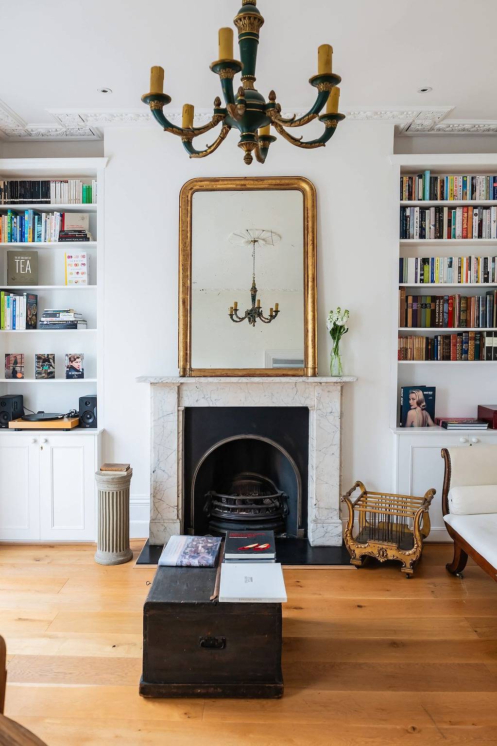 Entire apartment, Highlife and Islington - by Out of Office Lifestyle in Islington, London