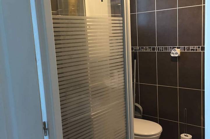 Ganze Wohnung, Small studio Classified 1* garden -Summer spa 06 to 09 in Le Cannet-des-Maures, Draguignan Region