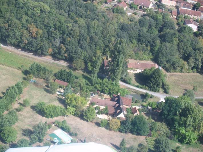 Location de vacances pour 3 personnes, avec Terrasse ainsi que Jardin et Piscine à Meyrals