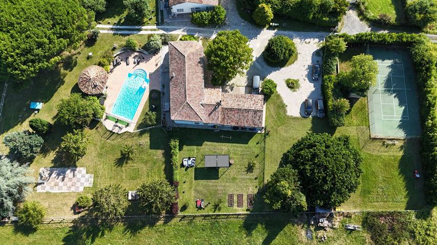 Gîte pour 23 personnes, avec jardin ainsi que piscine et terrasse à Arvert - 2