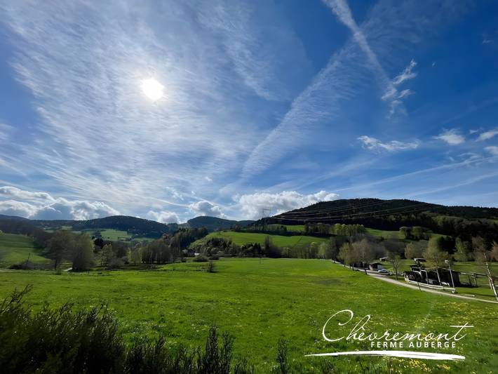 Bed & Breakfast 'Chambre Donatienne' mit Bergblick und gemeinsamer Terrasse in Orbey, Regionaler Naturpark Belchen der Vogesen