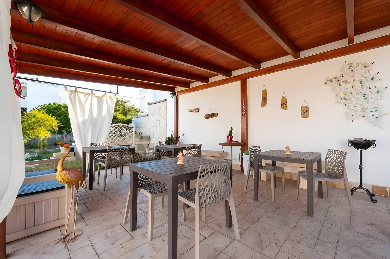 Apartamento entero, Apartamento 'Dimora Di Marco - Albero Della Vita' con terraza, jardín y Wi-Fi compartidos in Melendugno, Provincia de Lecce