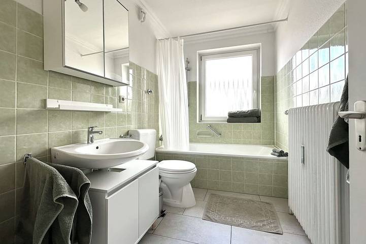 Ganze Wohnung, Moderne Ferienwohnung nähe Zentrum/Bahnhof mit Wlan & Parkplatz in Schneverdingen, Landkreis Heidekreis