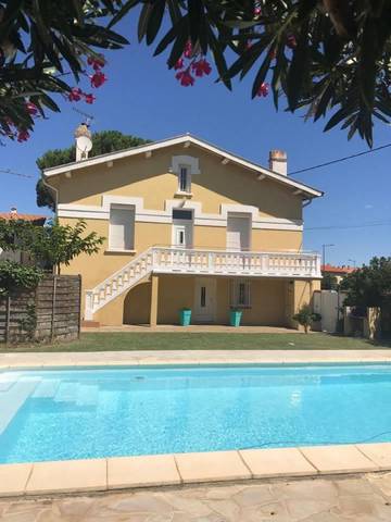 Gîte pour 6 personnes, avec piscine et jardin à Saint-Estève