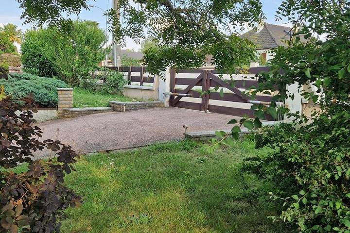 Location de vacances pour 6 personnes, avec terrasse à Gurgy - 2