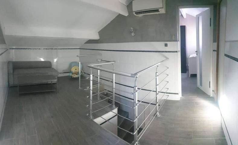 Gîte pour 10 personnes, avec terrasse et jardin à Le Crès - 4