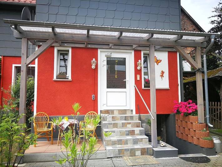Ferienwohnung für 3 Personen, mit Terrasse und Garten