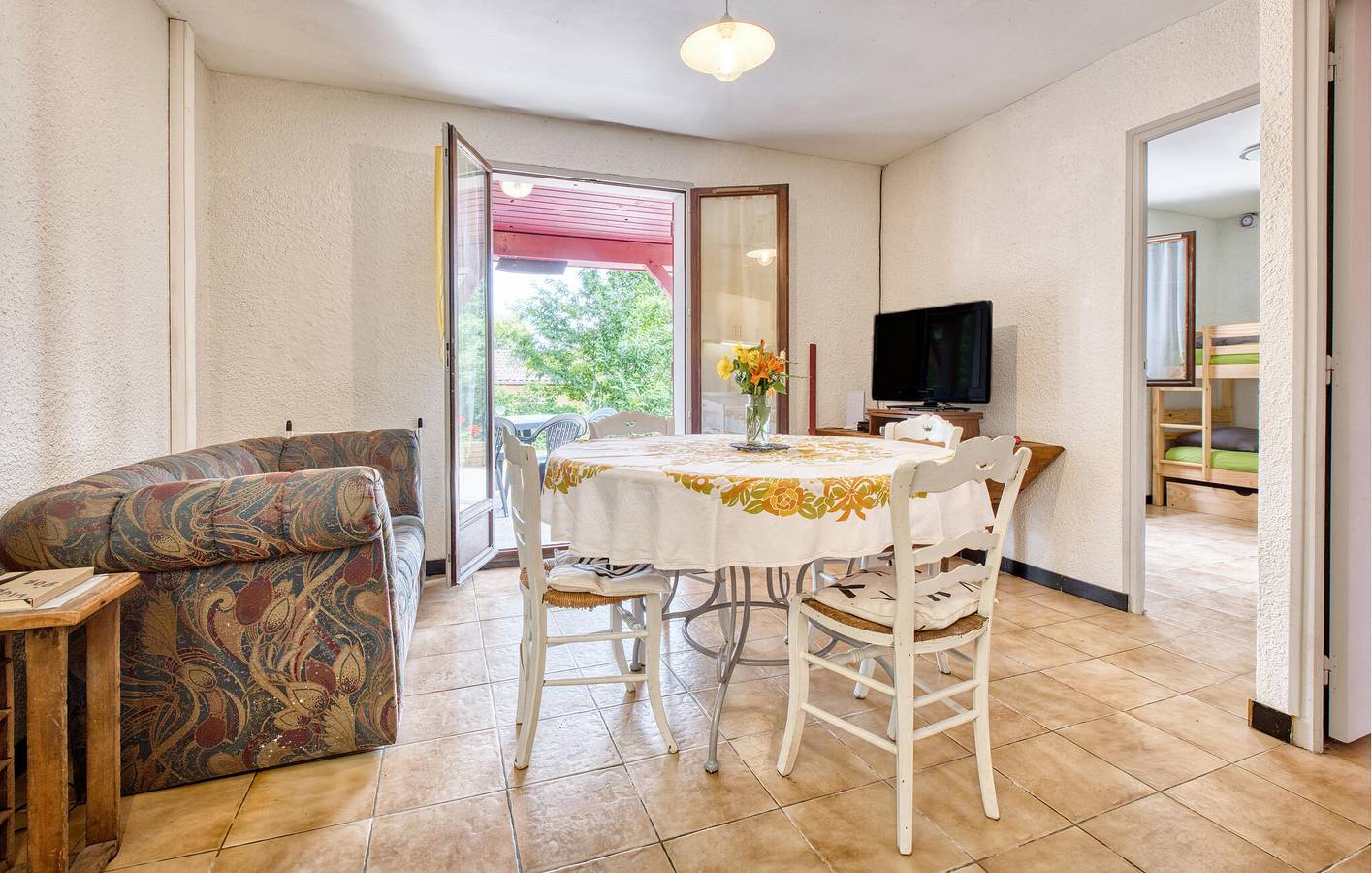 Appartement confortable avec piscine et jardin, à 1,5 km de Saint-Crépin-et-Carlucet in Saint-Crépin-et-Carlucet, Périgord Noir