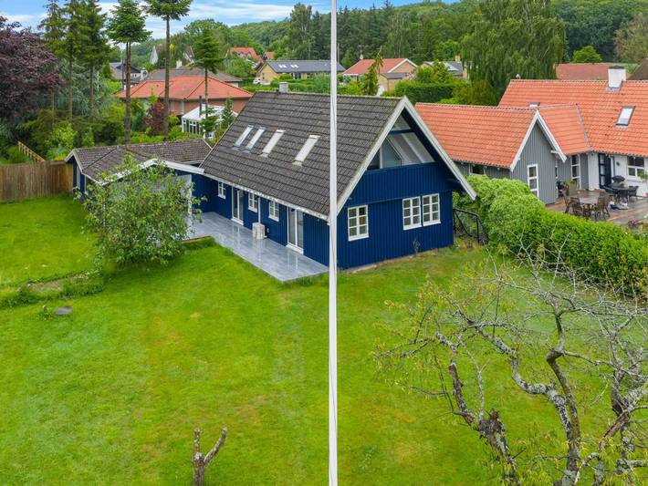 Ferieudlejning for 8 personer, med Balkon og Terrasse i Thurø
